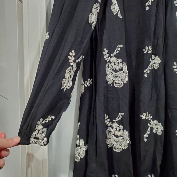 Altar'd State Womens Black Long-Sleeved A-Line Dress White Embroidered Boho Sz S - Picture 11 of 12